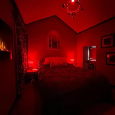 Unique Luxurious 17-century Smart Chapel In Historical Center - Wow *