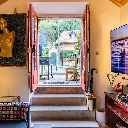 Casa de Férias Unique Luxurious 17-century Smart Chapel In Historical Center - Wow *